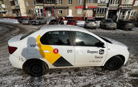 Renault Logan II, 2020 год, 370 000 рублей, 1 фотография