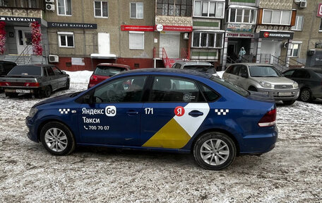 Volkswagen Polo VI (EU Market), 2019 год, 700 000 рублей, 3 фотография