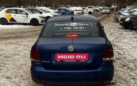 Volkswagen Polo VI (EU Market), 2019 год, 700 000 рублей, 2 фотография