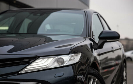 Toyota Camry, 2018 год, 3 549 000 рублей, 2 фотография