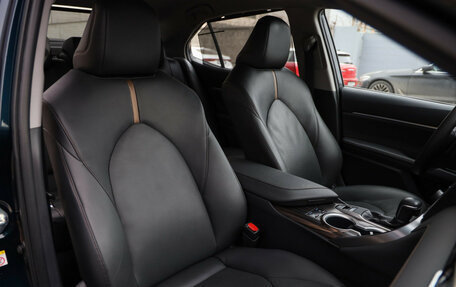 Toyota Camry, 2018 год, 3 549 000 рублей, 26 фотография