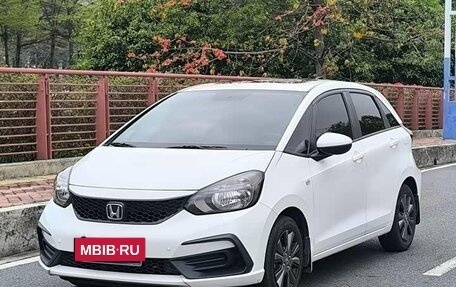 Honda Fit, 2021 год, 1 450 000 рублей, 3 фотография