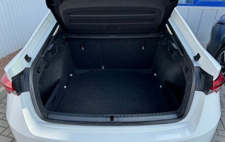 Skoda Octavia IV, 2021 год, 2 350 000 рублей, 21 фотография