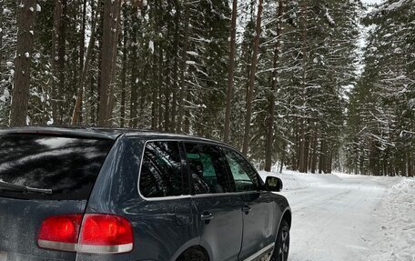 Volkswagen Touareg III, 2003 год, 700 000 рублей, 1 фотография