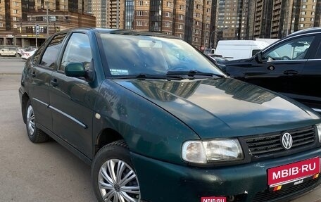Volkswagen Polo III рестайлинг, 2000 год, 200 000 рублей, 1 фотография