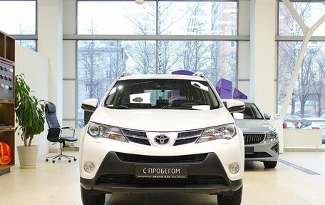 Toyota RAV4, 2015 год, 1 780 000 рублей, 2 фотография
