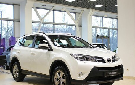 Toyota RAV4, 2015 год, 1 780 000 рублей, 3 фотография