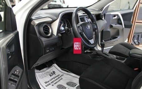 Toyota RAV4, 2015 год, 1 780 000 рублей, 7 фотография