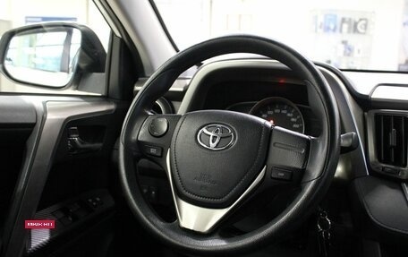Toyota RAV4, 2015 год, 1 780 000 рублей, 10 фотография