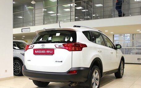 Toyota RAV4, 2015 год, 1 780 000 рублей, 6 фотография
