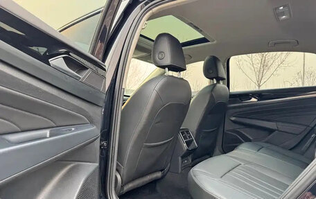 Volkswagen Passat B8 рестайлинг, 2023 год, 1 800 555 рублей, 11 фотография