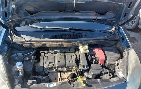 Peugeot Partner II рестайлинг 2, 2010 год, 600 000 рублей, 20 фотография