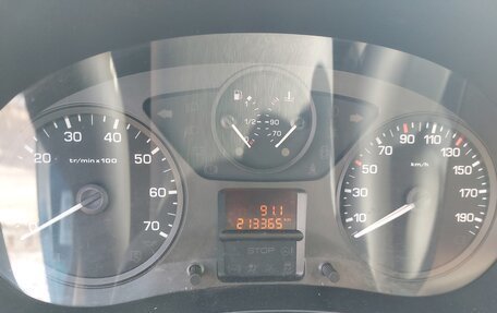 Peugeot Partner II рестайлинг 2, 2010 год, 600 000 рублей, 28 фотография