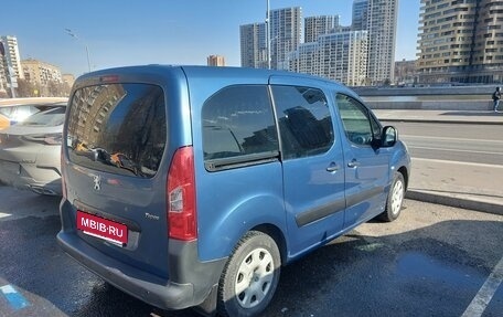 Peugeot Partner II рестайлинг 2, 2010 год, 600 000 рублей, 30 фотография