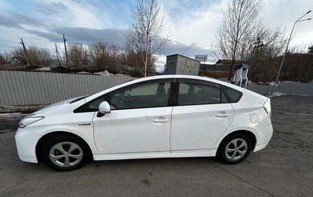 Toyota Prius, 2012 год, 1 260 000 рублей, 3 фотография