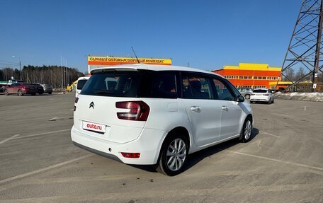 Citroen C4 Picasso II рестайлинг, 2017 год, 940 000 рублей, 4 фотография