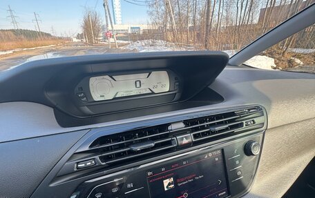 Citroen C4 Picasso II рестайлинг, 2017 год, 940 000 рублей, 13 фотография