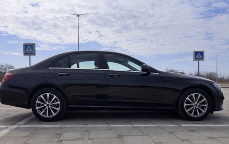 Mercedes-Benz E-Класс, 2019 год, 3 515 000 рублей, 7 фотография
