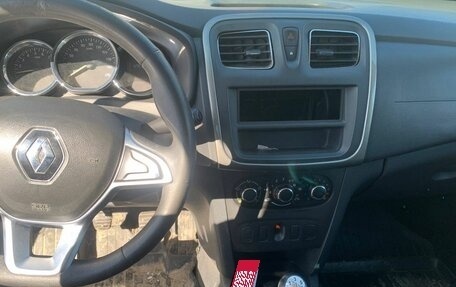Renault Logan II, 2019 год, 550 000 рублей, 12 фотография