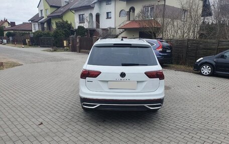 Volkswagen Tiguan II, 2021 год, 2 730 000 рублей, 7 фотография