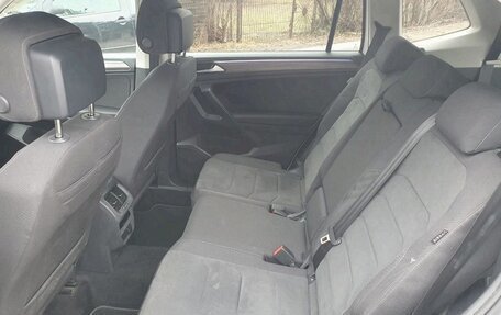 Volkswagen Tiguan II, 2021 год, 2 730 000 рублей, 24 фотография