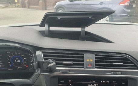 Volkswagen Tiguan II, 2021 год, 2 730 000 рублей, 29 фотография