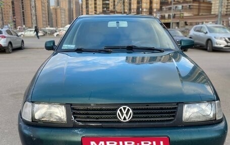Volkswagen Polo III рестайлинг, 2000 год, 200 000 рублей, 2 фотография