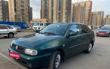 Volkswagen Polo III рестайлинг, 2000 год, 200 000 рублей, 4 фотография