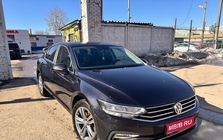 Volkswagen Passat B8 рестайлинг, 2020 год, 2 380 000 рублей, 1 фотография