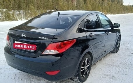 Hyundai Solaris II рестайлинг, 2011 год, 630 000 рублей, 4 фотография