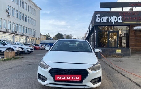 Hyundai Solaris II рестайлинг, 2018 год, 620 000 рублей, 2 фотография