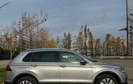 Volkswagen Tiguan II, 2021 год, 3 500 000 рублей, 4 фотография