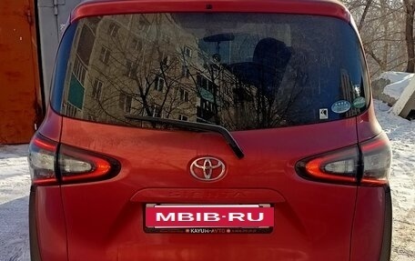 Toyota Sienta II, 2016 год, 1 370 000 рублей, 3 фотография