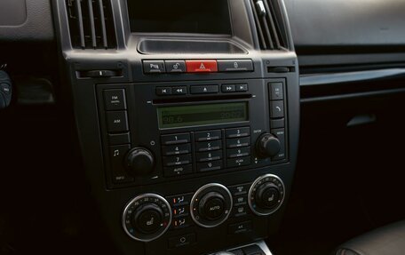 Land Rover Freelander II рестайлинг 2, 2011 год, 955 000 рублей, 14 фотография