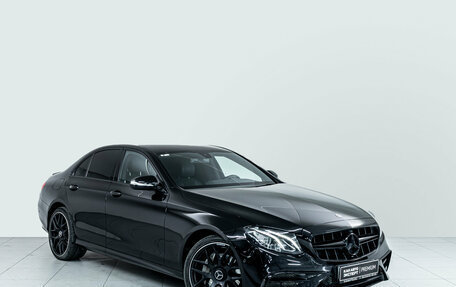 Mercedes-Benz E-Класс, 2019 год, 3 690 000 рублей, 3 фотография