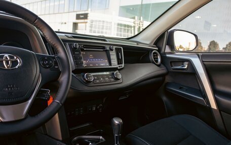 Toyota RAV4, 2016 год, 1 695 000 рублей, 14 фотография