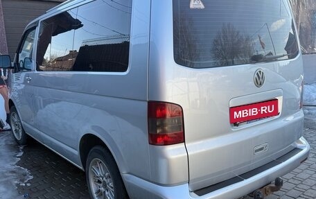 Volkswagen Caravelle T5, 2008 год, 1 700 000 рублей, 2 фотография