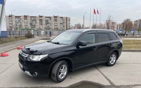 Mitsubishi Outlander III рестайлинг 3, 2014 год, 1 350 000 рублей, 1 фотография