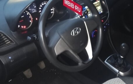 Hyundai Solaris II рестайлинг, 2016 год, 1 150 000 рублей, 3 фотография