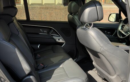 Land Rover Range Rover IV рестайлинг, 2022 год, 18 100 000 рублей, 10 фотография