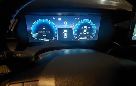 Toyota Camry, 2024 год, 3 790 000 рублей, 10 фотография