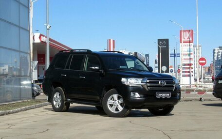 Toyota Land Cruiser 200, 2020 год, 7 400 000 рублей, 3 фотография