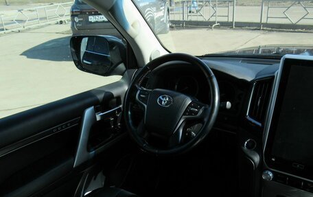 Toyota Land Cruiser 200, 2020 год, 7 400 000 рублей, 12 фотография