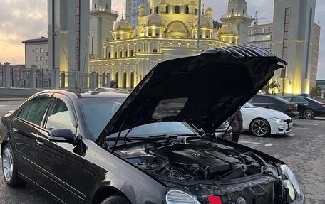 Mercedes-Benz E-Класс, 2007 год, 1 200 000 рублей, 3 фотография