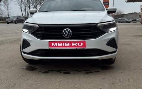 Volkswagen Polo VI (EU Market), 2020 год, 960 000 рублей, 1 фотография