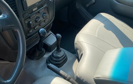 Toyota Land Cruiser 100 рестайлинг 2, 1999 год, 1 350 000 рублей, 9 фотография