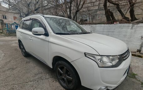 Mitsubishi Outlander III рестайлинг 3, 2012 год, 1 430 000 рублей, 10 фотография