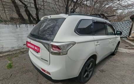 Mitsubishi Outlander III рестайлинг 3, 2012 год, 1 430 000 рублей, 6 фотография