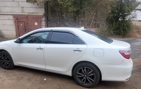 Toyota Camry, 2017 год, 1 980 000 рублей, 4 фотография