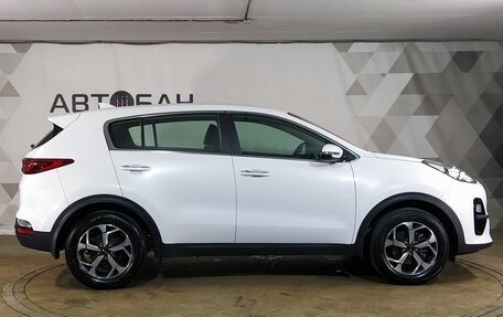 KIA Sportage IV рестайлинг, 2019 год, 2 100 000 рублей, 6 фотография